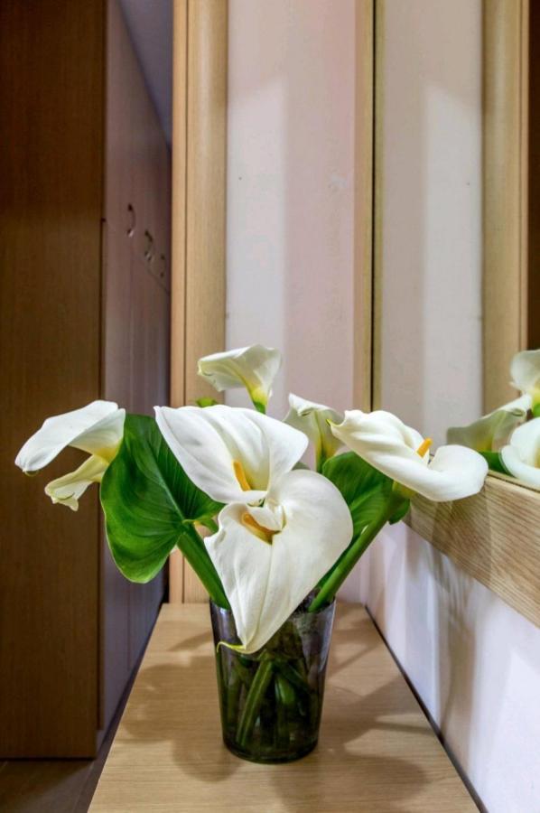 Canal Luxury Apartments نيا بوتيدايا المظهر الخارجي الصورة