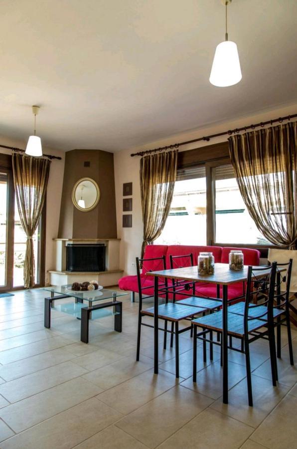 Canal Luxury Apartments نيا بوتيدايا المظهر الخارجي الصورة