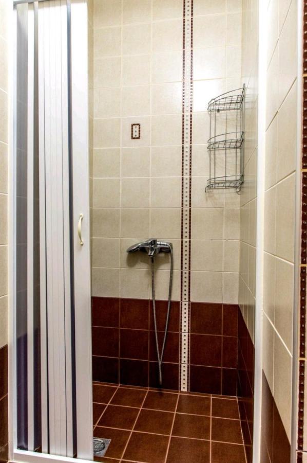 Canal Luxury Apartments نيا بوتيدايا المظهر الخارجي الصورة